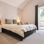 Hoxne Cottages